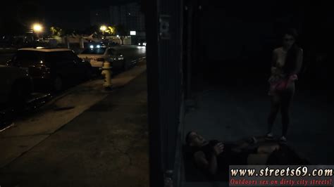 Brutal Dildo Squirt Guys Do Make Passes At Nymphs Who Wear Glasses And Cute