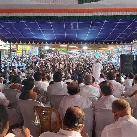 Congress Leader Ramesh Chennithala Aiswarya Kerala Yatra In Kerala