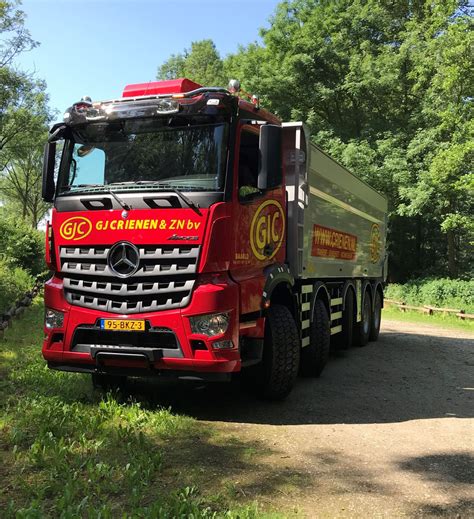 G J Crienen Zn Grondverzet Machineverhuur Transport Zand En