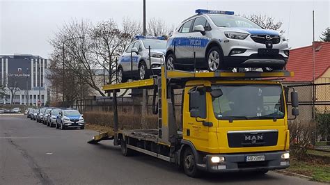 Nowe radiowozy dla policjantów w całym województwie Tygodnik Bydgoski