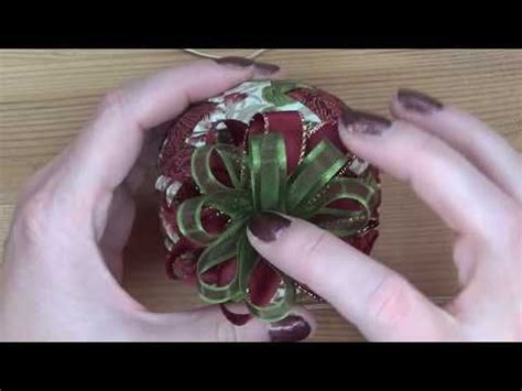 Bow For Basic Quilted Christmas Ornament Tutorial English Quilted