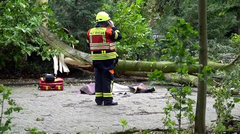 Orkantief Poly Im News Ticker Sturmtief Abgezogen Rettungskr Fte