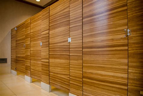 Ironwood Manufacturing Beautiful Wood Veneer Toilet Partitions And