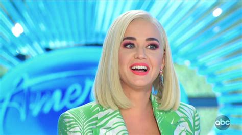 Photo Katy Perry Partage La Nouvelle De Sa Grossesse Avec Les Jur S