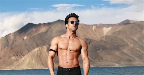 Shirtless Bollywood Men Pulkit Samrat