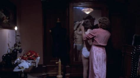 Naked Leonora Fani In Pensione Paura