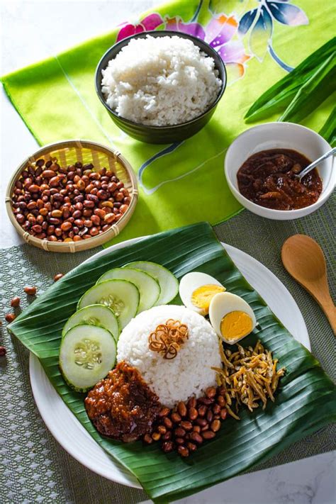 Malaysian Nasi Lemak Recipe Nasi Lemak Malaysian Food Food