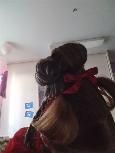 CINDY LOU WHO HAIRSTYLE | Cindy lou who hair, Whoville hair, Hair styles