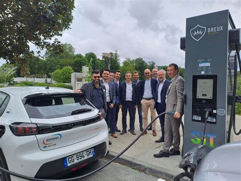 Inauguration des bornes de recharge Dreux accélère sa mobilité