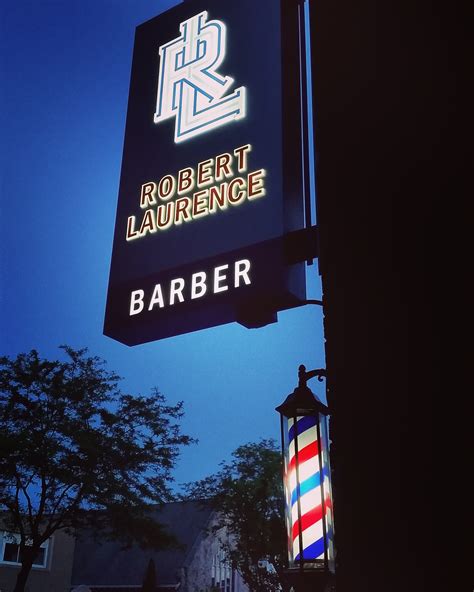 Location Robert Laurence Salon Spa Barber