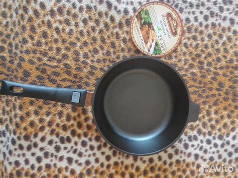 Чугунная сковорода со съёмной ручкой 24см Россия купить в Москве ...