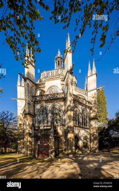 St. michael's abbey, farnborough hi-res stock photography and images ...