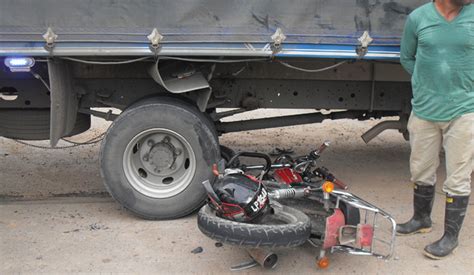 Murió Tras Chocar En Su Moto Contra Un Camión