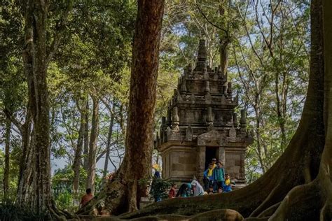 6 Rekomendasi Wisata Religi Di Provinsi Jawa Barat Tawarkan Pengalaman