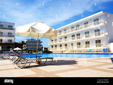 Swimming pool at luxury hotel, Crete, Greece Stock Photo - Alamy