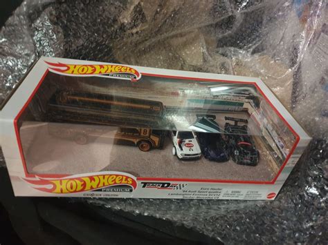 Hot Wheels Premium Set TRACK DAY Neu und originalverpackt in Oftringen für CHF 34 9 mit