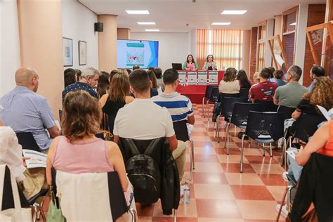 Medio Centenar De Profesionales Y T Cnicos Municipales Se Forman En