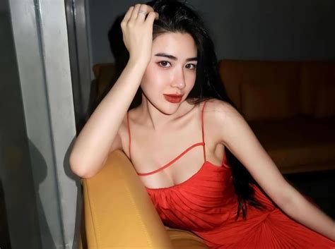 M T Ng M Ng Cong C A Hot Girl B Nh D Ng C M Nh Danh L Ti N N H Ph M Ng I P