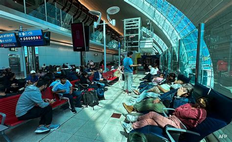 Slow Recovery As Dubai Airport Roads Still Plagued By Floods