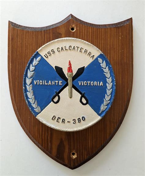 Lot Vintage Military Wood Base Plaque USS CALCATERRA DER 390