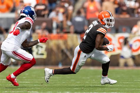 Browns Trade Amari Cooper To Bills Betting Big On Jerry Jeudy As