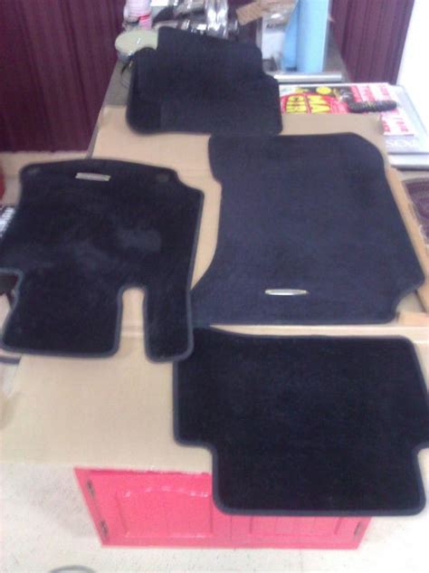 Sell Mercedes Benz OEM floor mats in Auburn, Indiana, US, for US $129.95