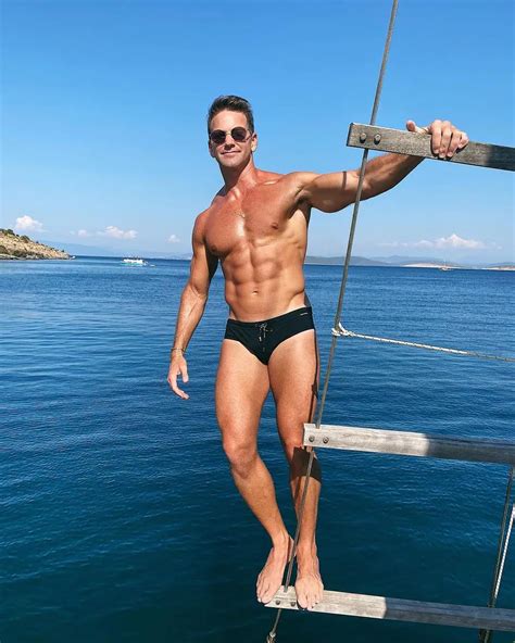 Provocative Wave For Men Aaron Schock A Former Congressman Showing Some Penis Cum And Ass Hole