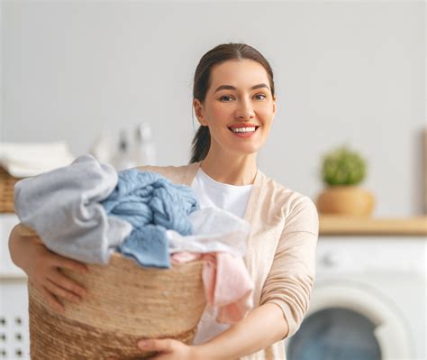 Eliminate Clothes Odors: Expert Dry Cleaning Solutions Now