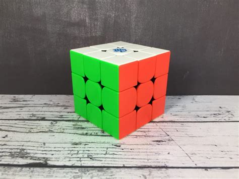 Gan 354 M V2 - The Cube Girls