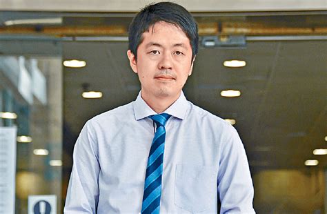 許智峯證實家人部份銀行戶口再被凍結 斥滙豐大話冚大話 星島日報