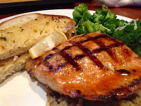 Grilled Salmon at Big Whiskeys in Little Rock « FoodieCuisine.com