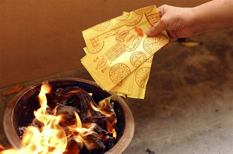 Hungry Ghost Chinese Festival Festival of Hungry Ghosts, China The Festival of Hungry Ghosts is ...