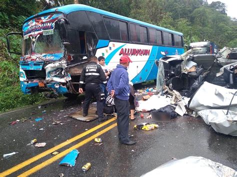 Cuatro muertos deja accidente en la vía Alóag Santo Domingo