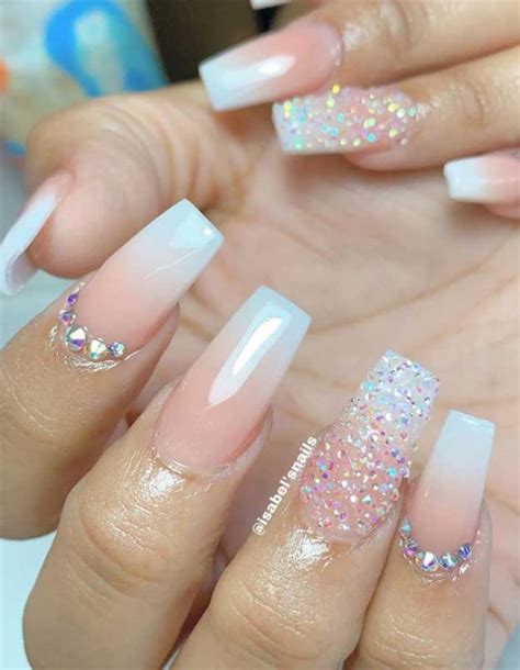 32 Pretty And Eye Catching Nail Art Designs