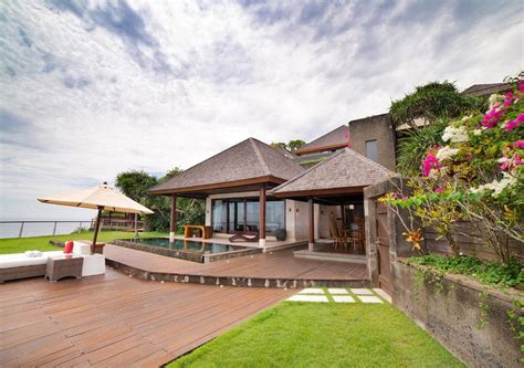 resort  villa terbaik  indonesia view alam  indah duta