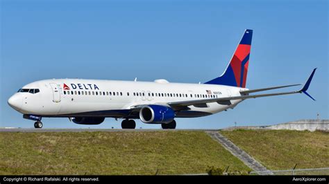 N881DN Delta Airlines Boeing 737 900ER By Richard Rafalski