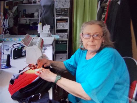 Cherbourg Après 27 ans à la tête de cet atelier de couture Dominique