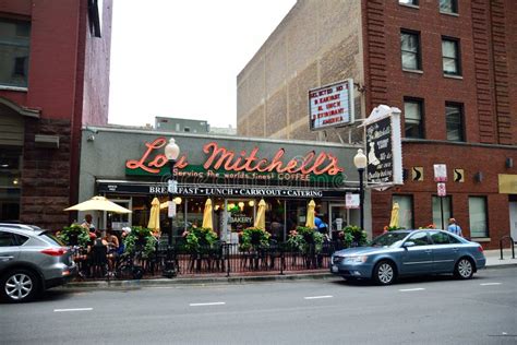 Lou Mitchell`s Restaurant, is a Chicago Diner. Editorial Stock Image ...