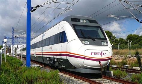 Renfe adjudica a CAF el suministro de 28 trenes eléctricos de Media