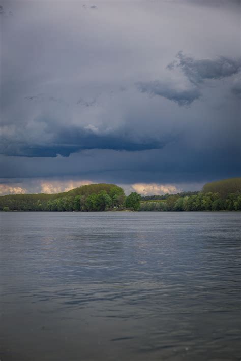 Free picture: Dark blue storm clouds over Danube river