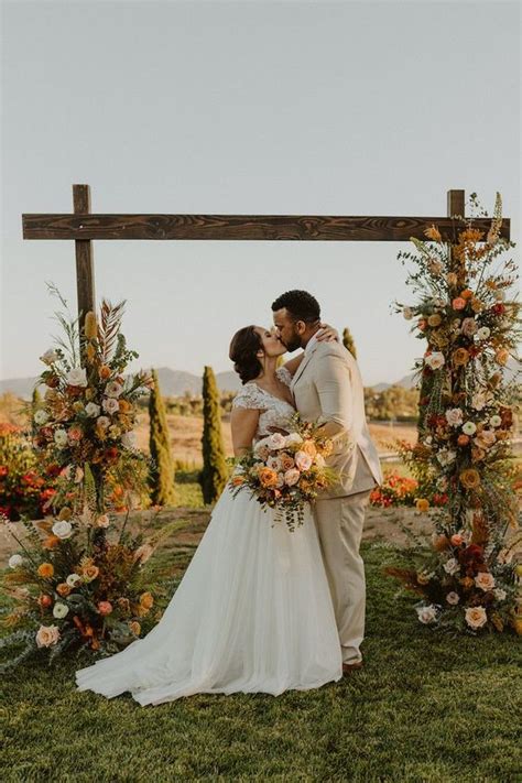 Rustic Wedding Arches For Cozy Celebrations Weddingomania