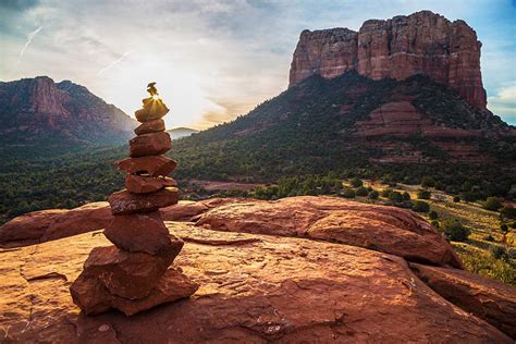 Sedona sunrise hike - View of Courthouse Butte - SedonaBizMag.com