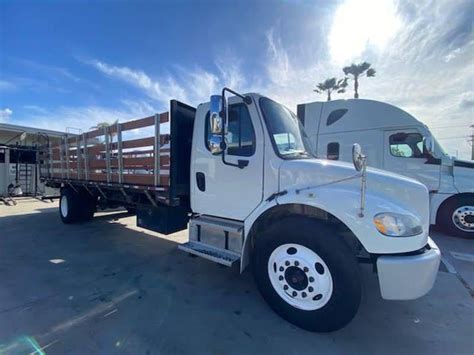 2017 Freightliner M2 106 For Sale Flatbed 665052