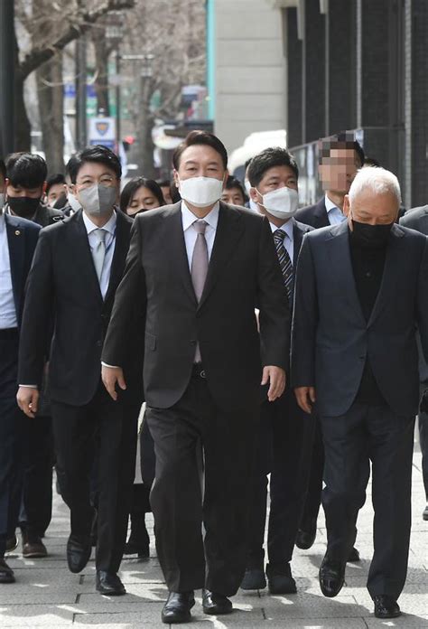 윤석열 시대 尹당선인 공약 산은 부산행금융계 관심 집중 네이트 뉴스