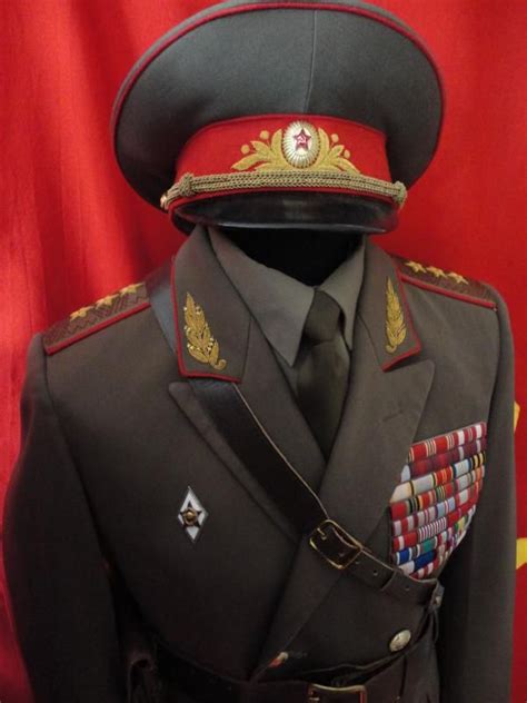 COLONEL GENERAL M1969 DAILY DRESS UNIFORM | Soviet red army, Military ...