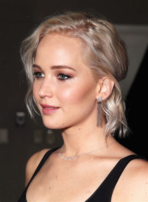 You've Got to See Jennifer Lawrence's New Hair Color | Glamour