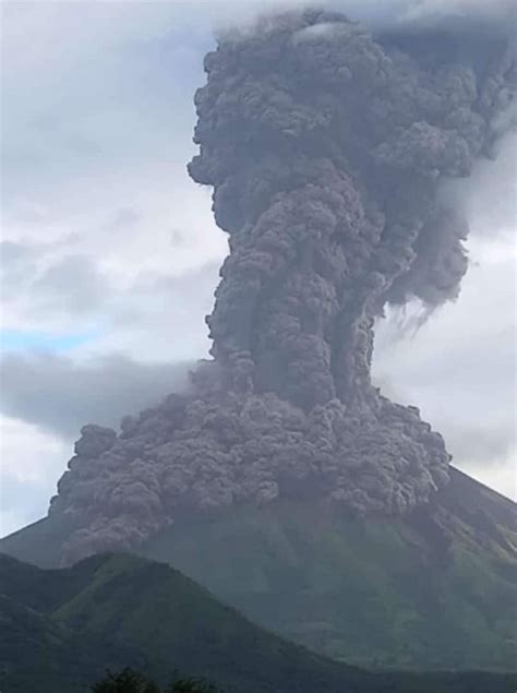 Strong Explosion Produces Pyroclastic Flows At San Cristobal Volcano