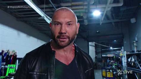 Gotg Star Dave Bautista Returns To Wwe Seemingly Sets Up A Match With