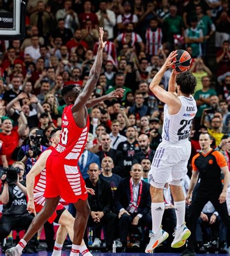 Real Madrid Beat Olympiacos To Win The Euroleague Title Sport