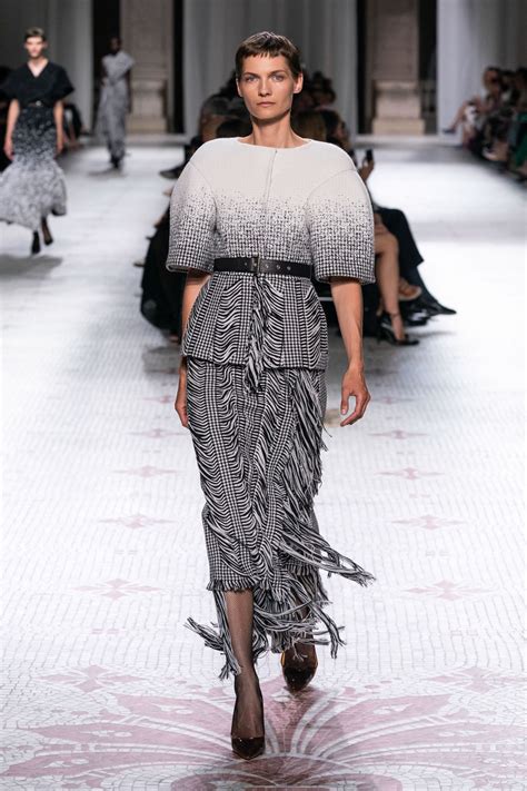 Givenchy News, Collections, Fashion Shows, Fashion Week Reviews, and ...